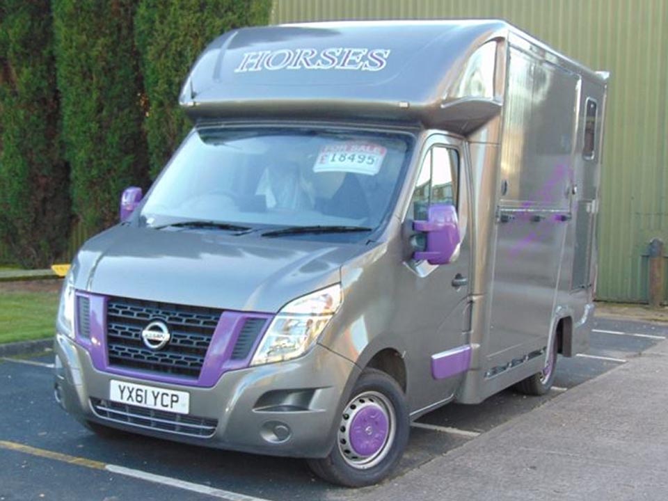 3-5 Tonne Horsebox